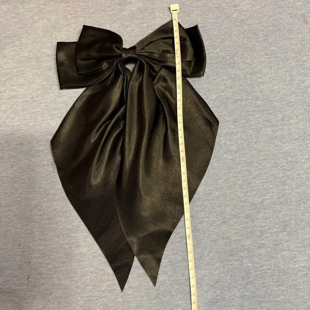 Large  Satin Bow Hairclip - Picture 10 of 12